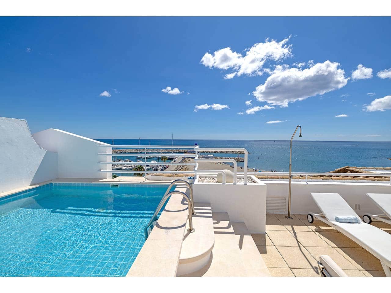 4 Zimmer Penthouse zu verkaufen in Castillo de la Duquesa mit Pool Garage - 2.300.000 € (Ref: 10031358)