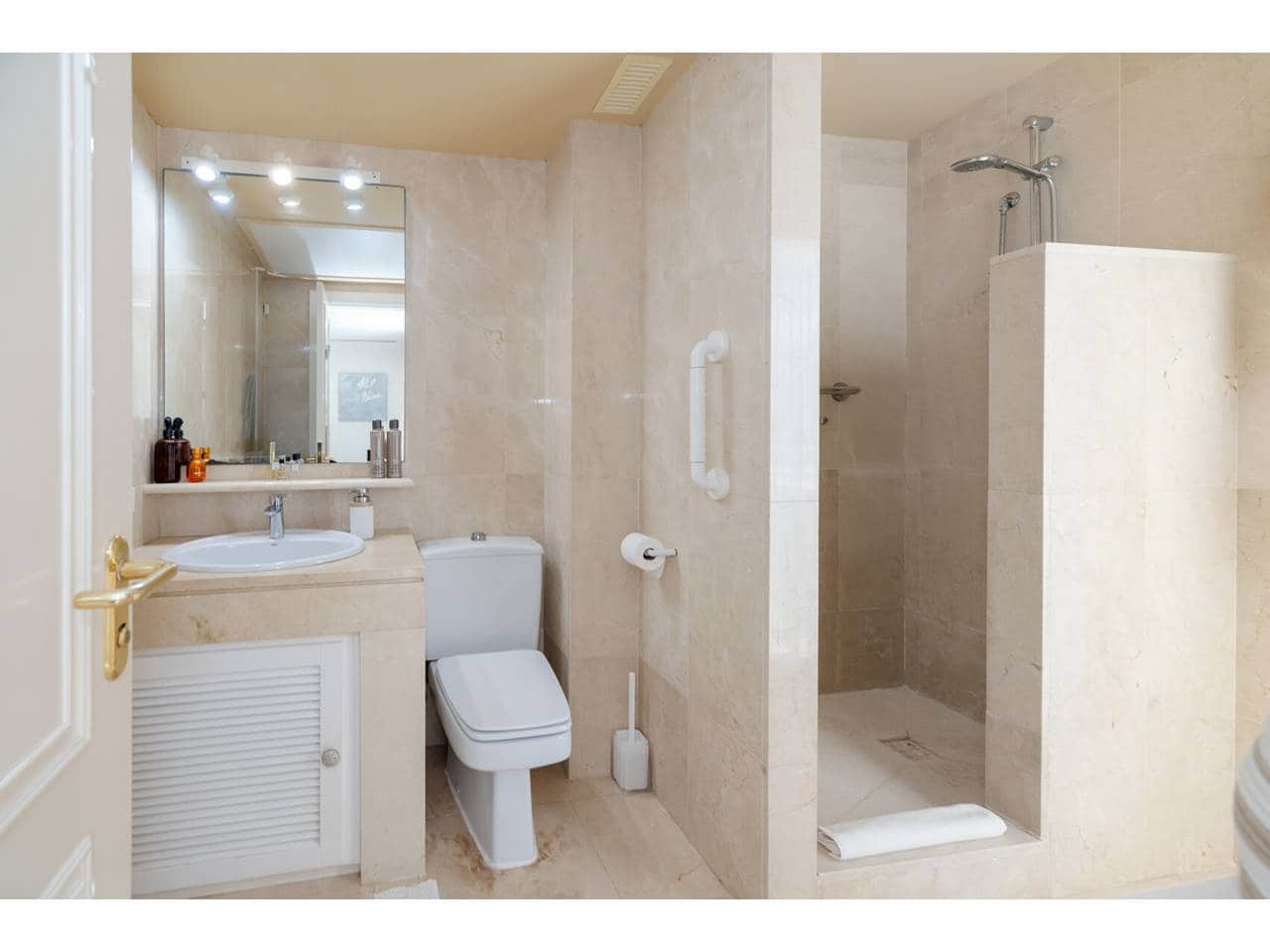 4 Zimmer Penthouse zu verkaufen in Castillo de la Duquesa mit Pool Garage - 2.300.000 € (Ref: 10031358)