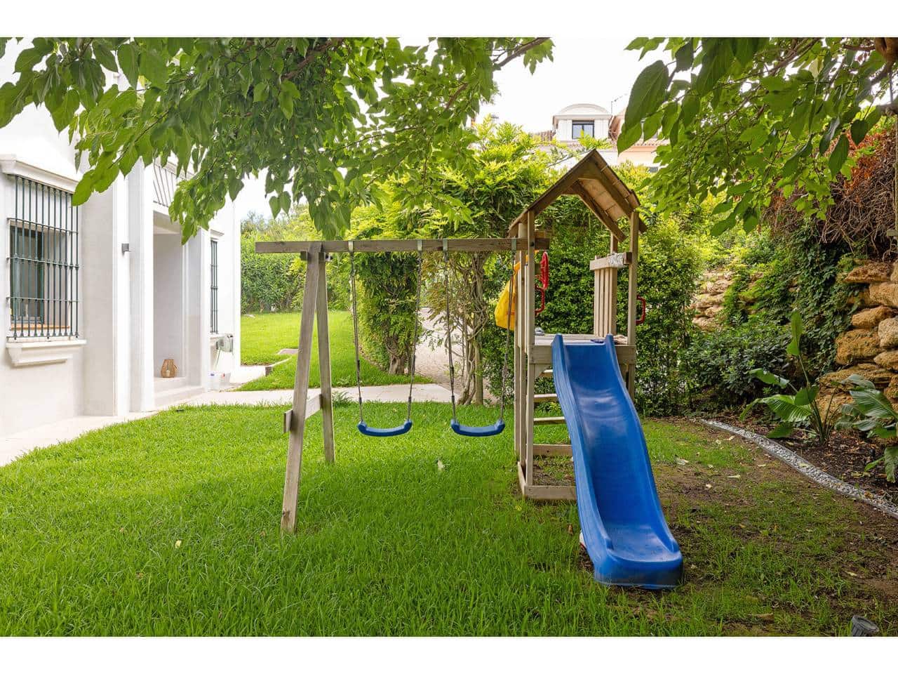 4 camera da letto Villa in vendita in Sotogrande con piscina garage - 1.460.000 € (Rif: 10034779)