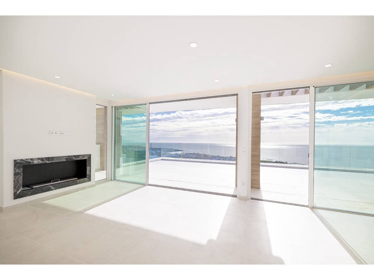 Ático de 3 habitaciones en La Alcaidesa en venta con piscina garaje - 1.260.000 € (Ref: 10042433)