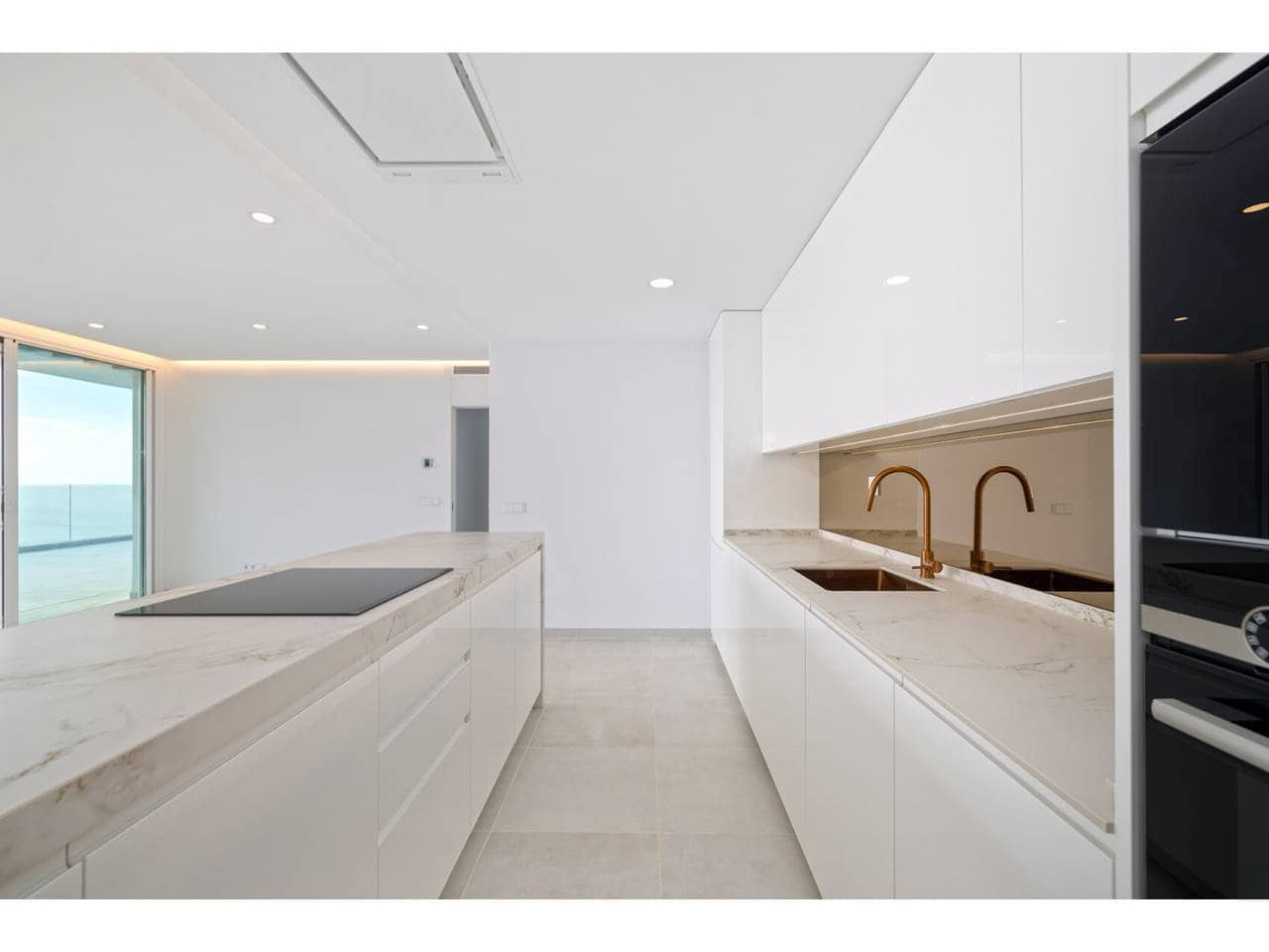 Ático de 3 habitaciones en La Alcaidesa en venta con piscina garaje - 1.260.000 € (Ref: 10042433)