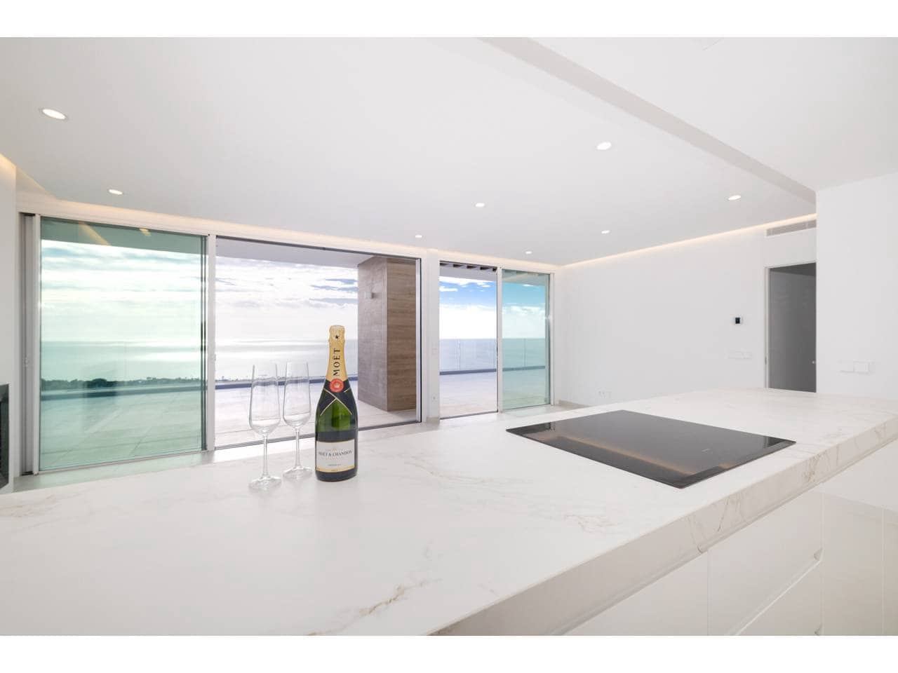 Ático de 3 habitaciones en La Alcaidesa en venta con piscina garaje - 1.260.000 € (Ref: 10042433)