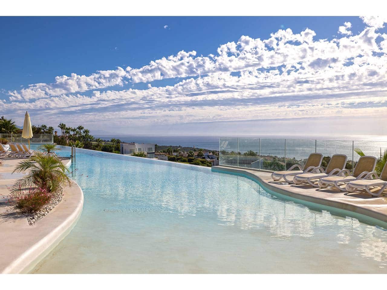 Ático de 3 habitaciones en La Alcaidesa en venta con piscina garaje - 1.260.000 € (Ref: 10042433)