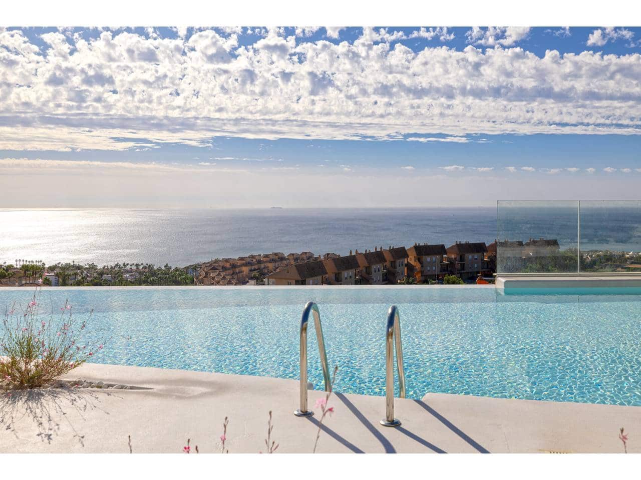 Ático de 3 habitaciones en La Alcaidesa en venta con piscina garaje - 1.260.000 € (Ref: 10042433)