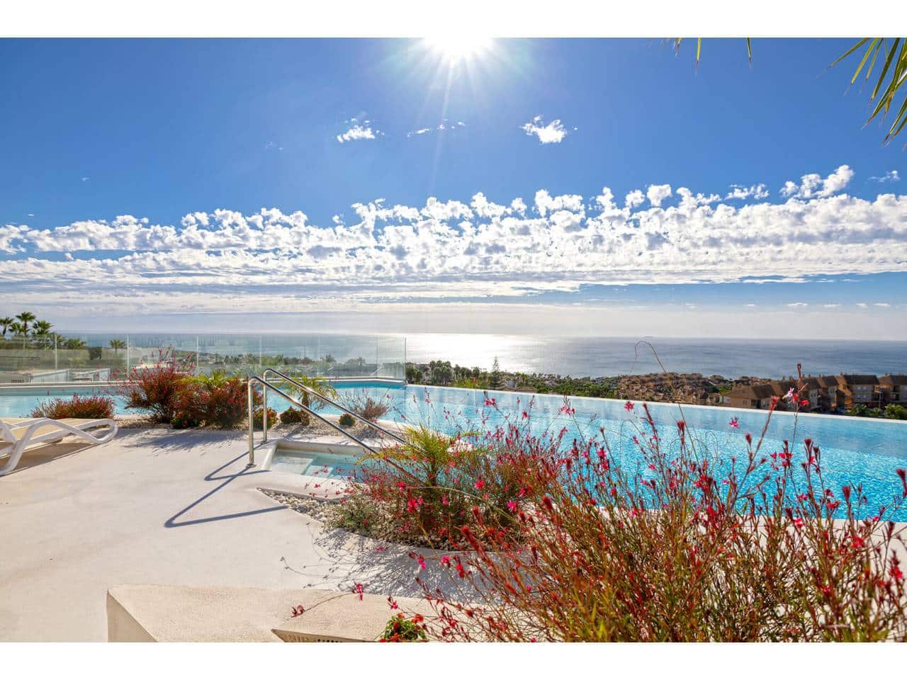 Ático de 3 habitaciones en La Alcaidesa en venta con piscina garaje - 1.260.000 € (Ref: 10042433)
