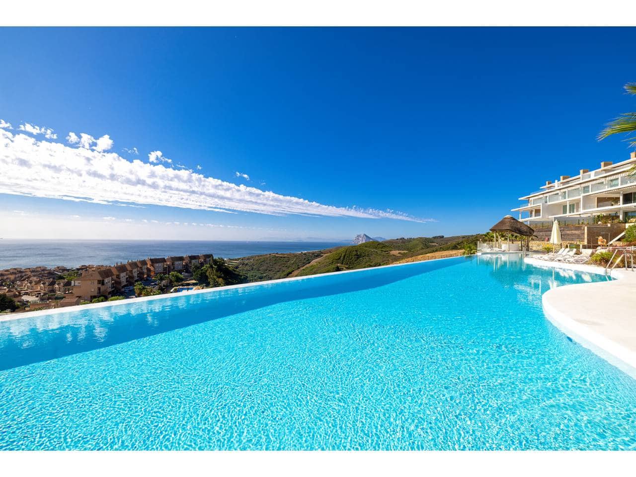 Ático de 3 habitaciones en La Alcaidesa en venta con piscina garaje - 1.260.000 € (Ref: 10042433)