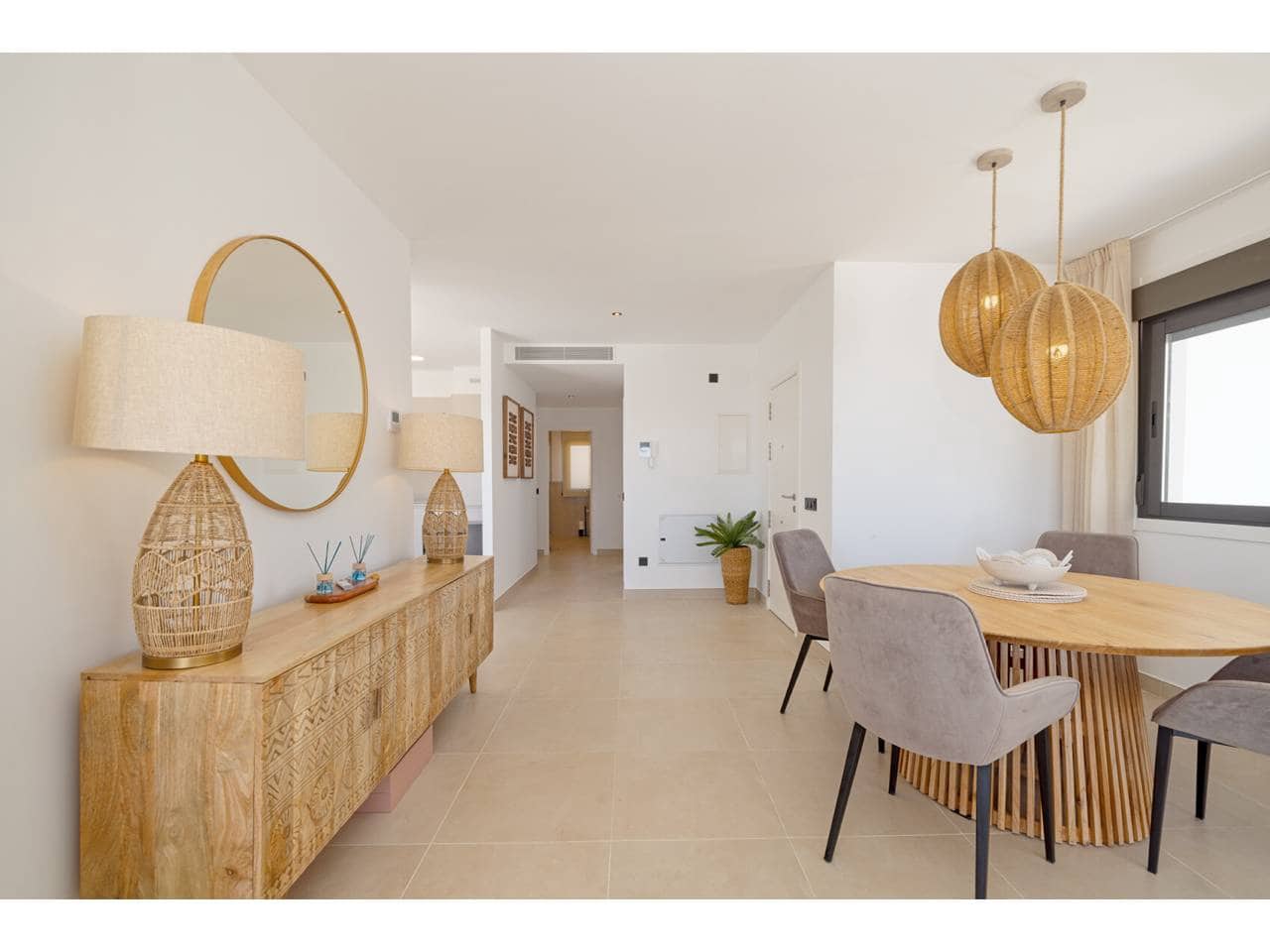 Piso de 3 habitaciones en Casares en venta con piscina garaje - 690.000 € (Ref: 10044244)
