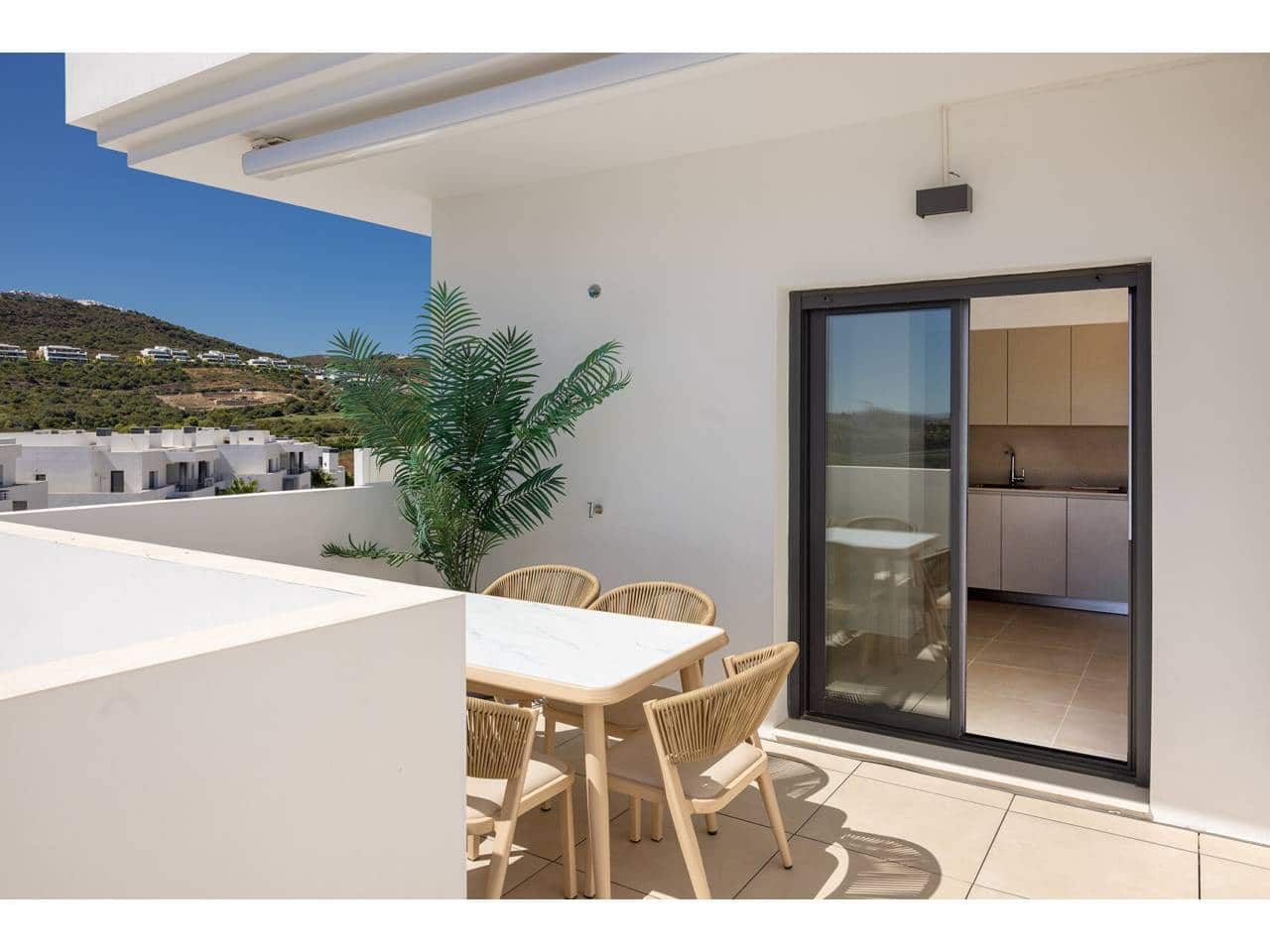 Piso de 3 habitaciones en Casares en venta con piscina garaje - 690.000 € (Ref: 10044244)