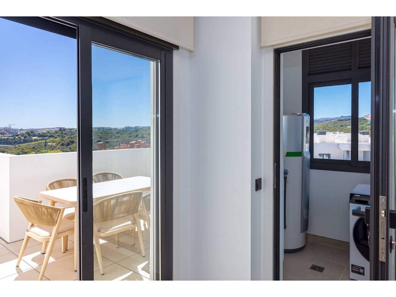 Piso de 3 habitaciones en Casares en venta con piscina garaje - 690.000 € (Ref: 10044244)
