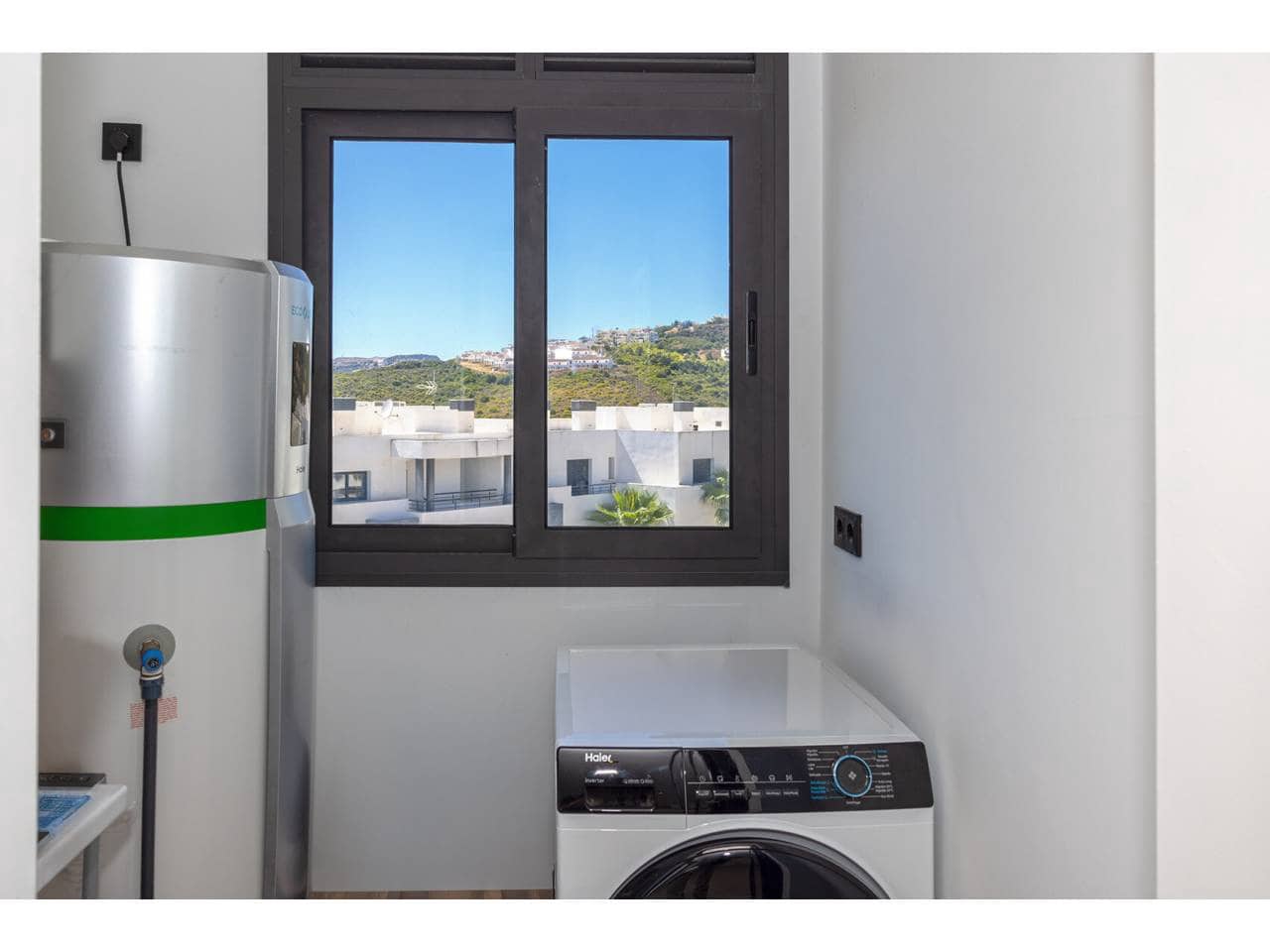 Piso de 3 habitaciones en Casares en venta con piscina garaje - 690.000 € (Ref: 10044244)