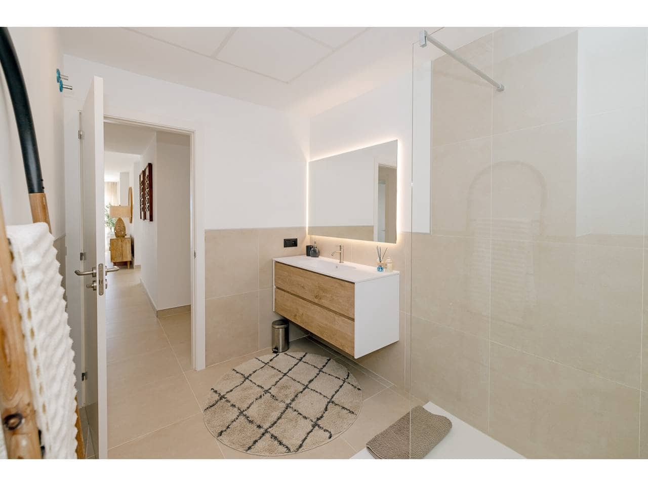 Piso de 3 habitaciones en Casares en venta con piscina garaje - 690.000 € (Ref: 10044244)