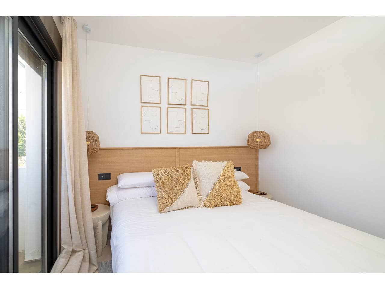 Piso de 3 habitaciones en Casares en venta con piscina garaje - 690.000 € (Ref: 10044244)