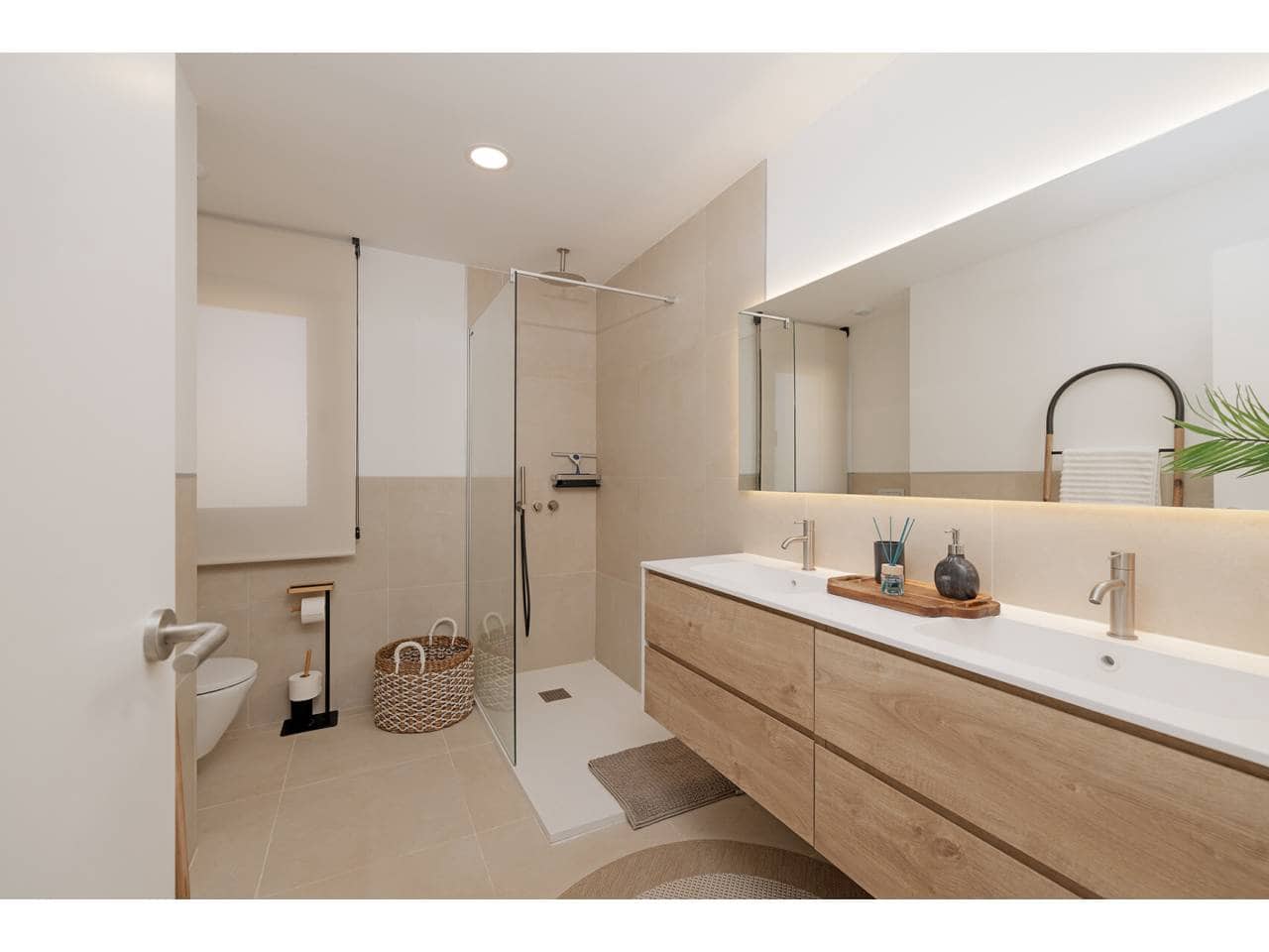 Piso de 3 habitaciones en Casares en venta con piscina garaje - 690.000 € (Ref: 10044244)