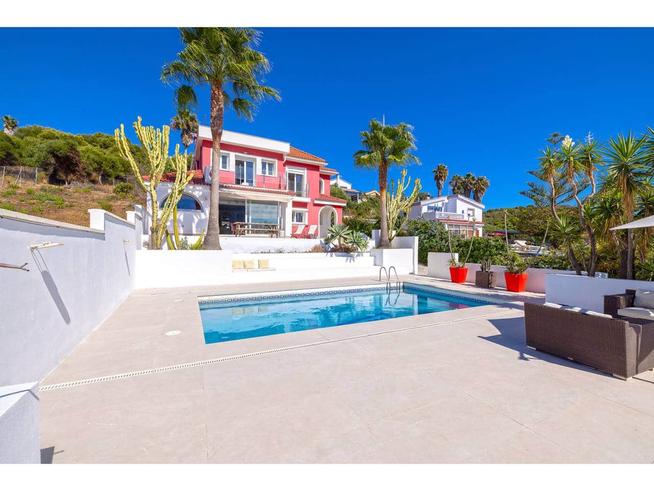 4 chambre Villa/Maison à vendre à Algeciras avec piscine garage - 795 000 € (Ref: 10046613)