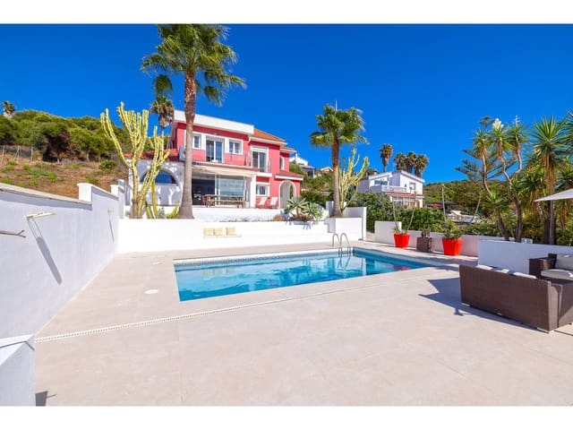 4 chambre Villa/Maison à vendre à Algeciras avec piscine garage - 795 000 € (Ref: 10046613)