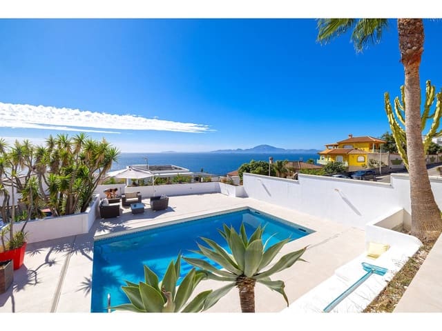 4 chambre Villa/Maison à vendre à Algeciras avec piscine garage - 795 000 € (Ref: 10046613)