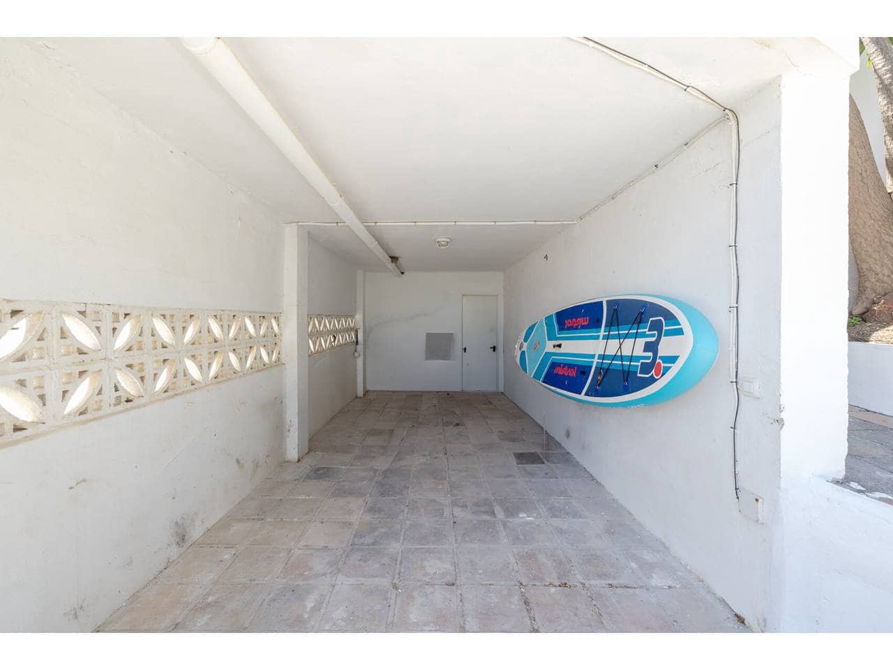 4 chambre Villa/Maison à vendre à Algeciras avec piscine garage - 795 000 € (Ref: 10046613)