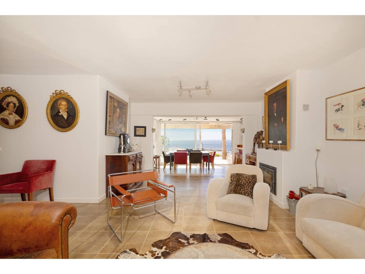 4 chambre Villa/Maison à vendre à Algeciras avec piscine garage - 795 000 € (Ref: 10046613)