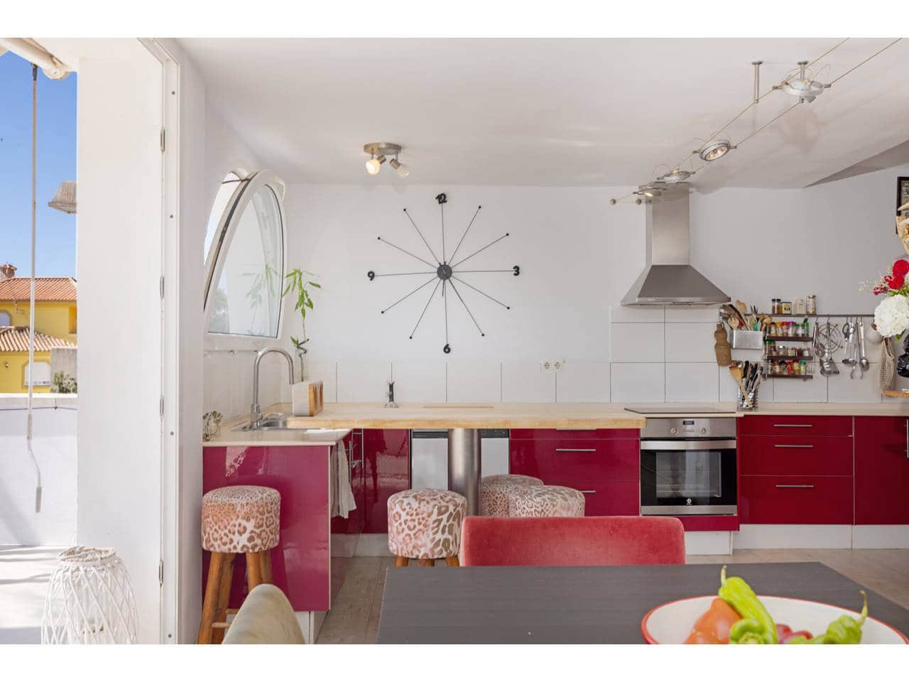 4 chambre Villa/Maison à vendre à Algeciras avec piscine garage - 795 000 € (Ref: 10046613)