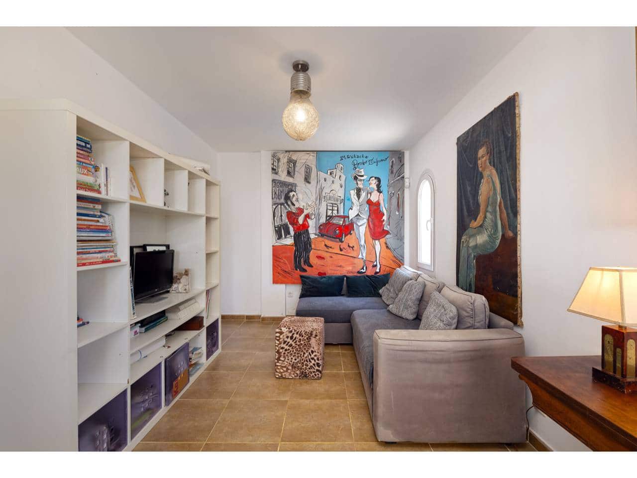 4 chambre Villa/Maison à vendre à Algeciras avec piscine garage - 795 000 € (Ref: 10046613)