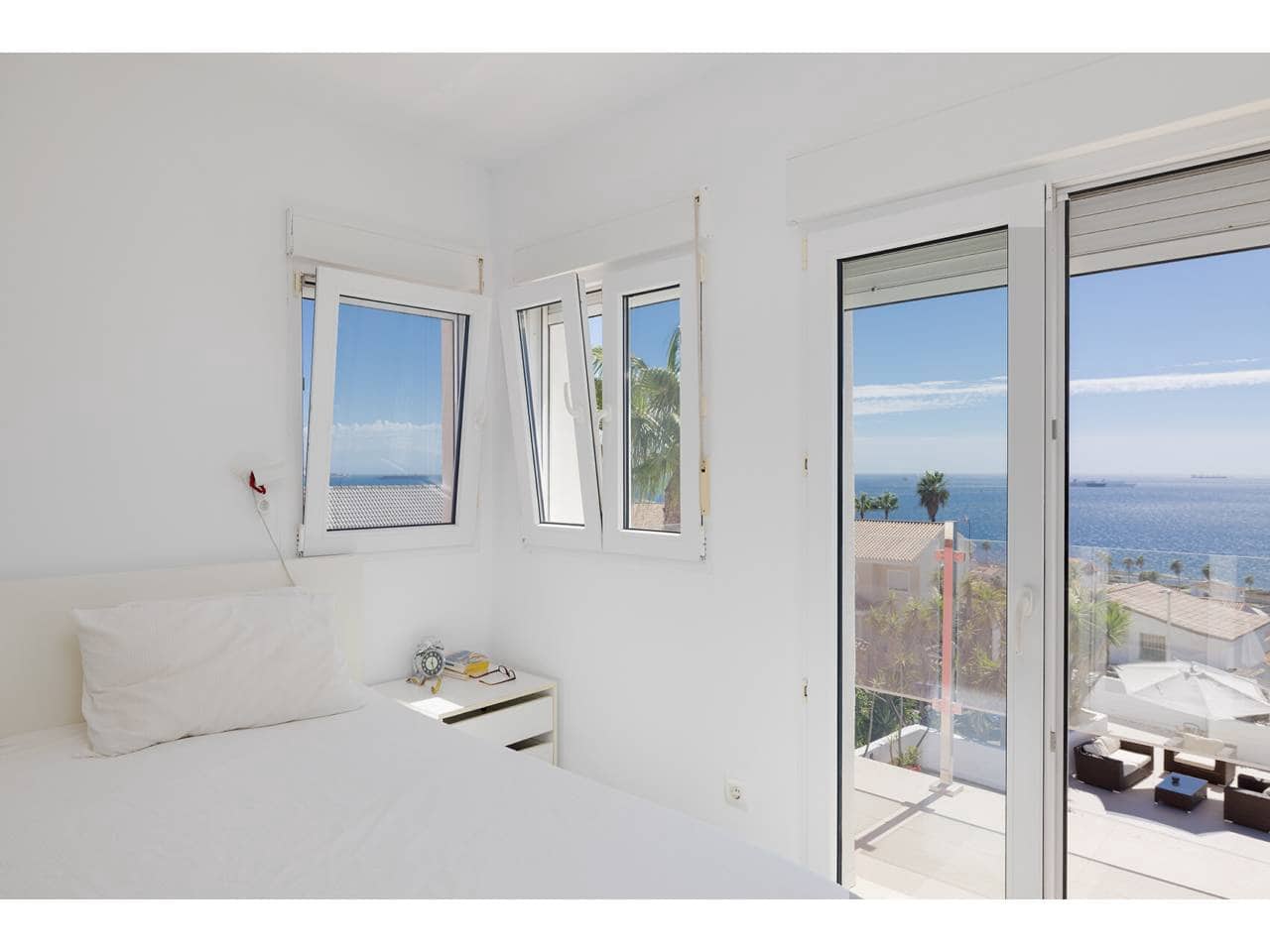 4 chambre Villa/Maison à vendre à Algeciras avec piscine garage - 795 000 € (Ref: 10046613)