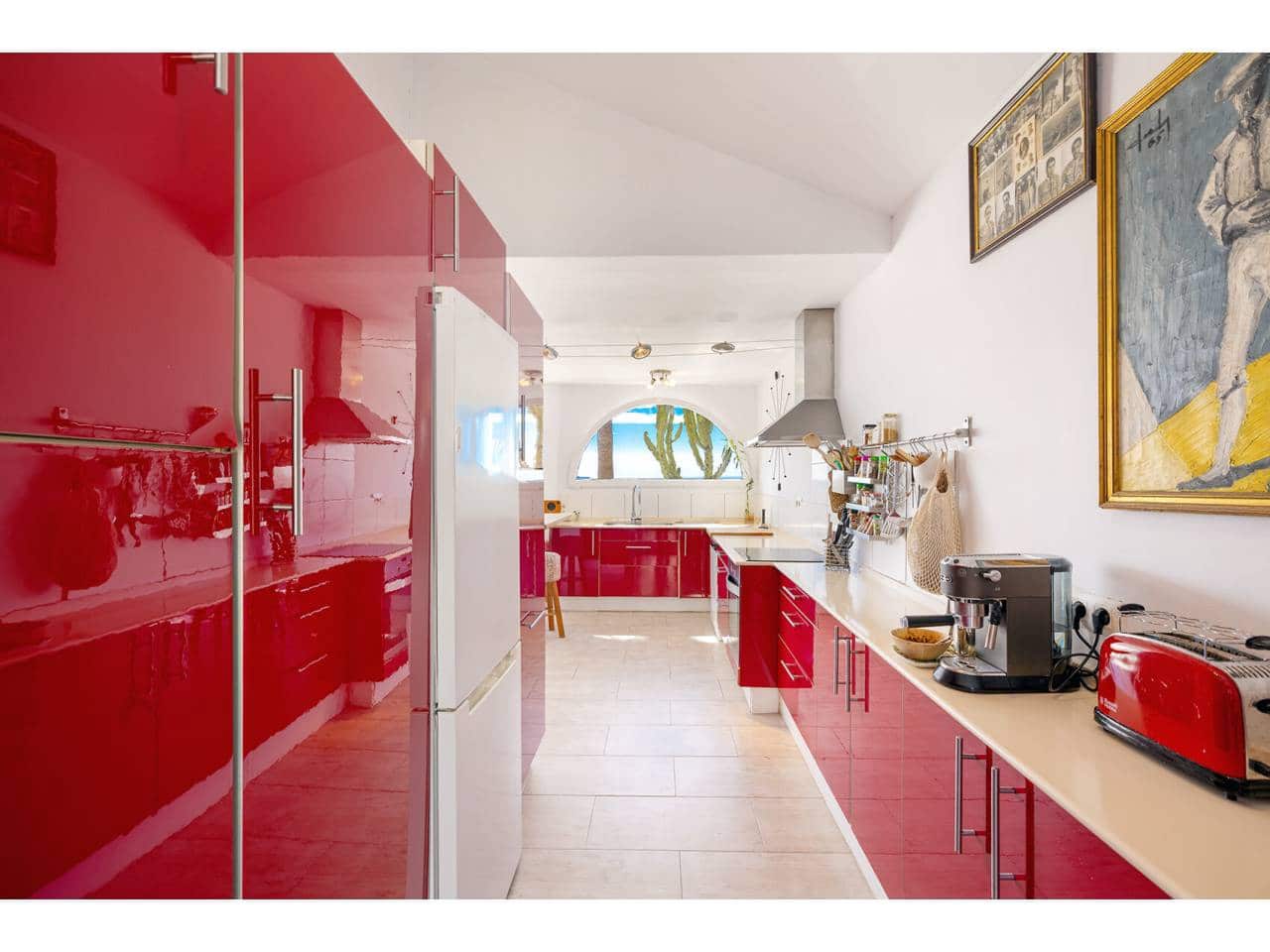 4 chambre Villa/Maison à vendre à Algeciras avec piscine garage - 795 000 € (Ref: 10046613)