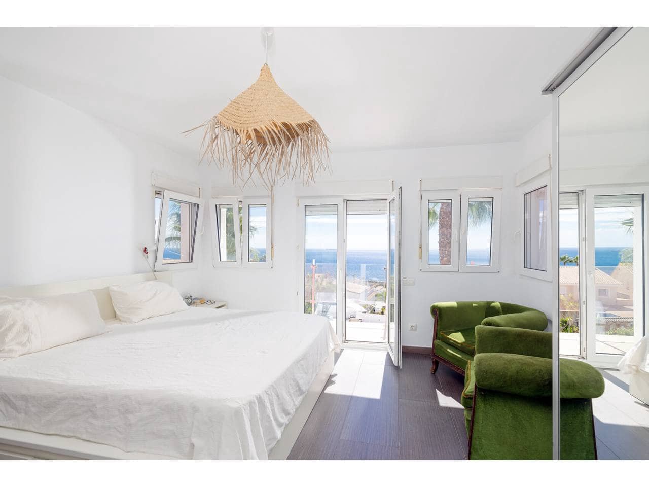4 chambre Villa/Maison à vendre à Algeciras avec piscine garage - 795 000 € (Ref: 10046613)
