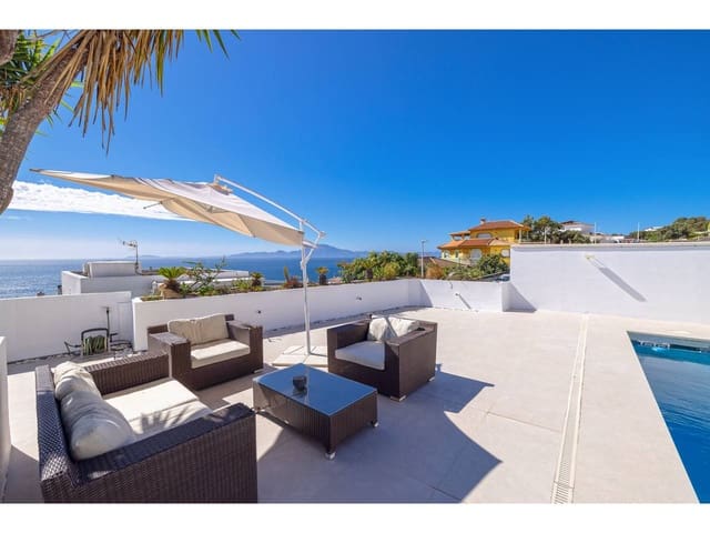 4 chambre Villa/Maison à vendre à Algeciras avec piscine garage - 795 000 € (Ref: 10046613)