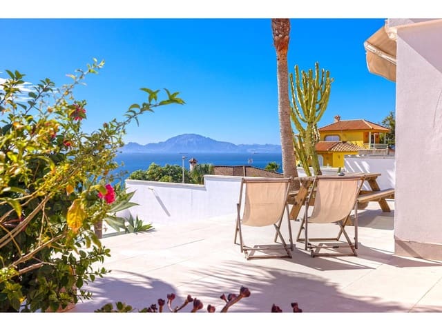 4 chambre Villa/Maison à vendre à Algeciras avec piscine garage - 795 000 € (Ref: 10046613)