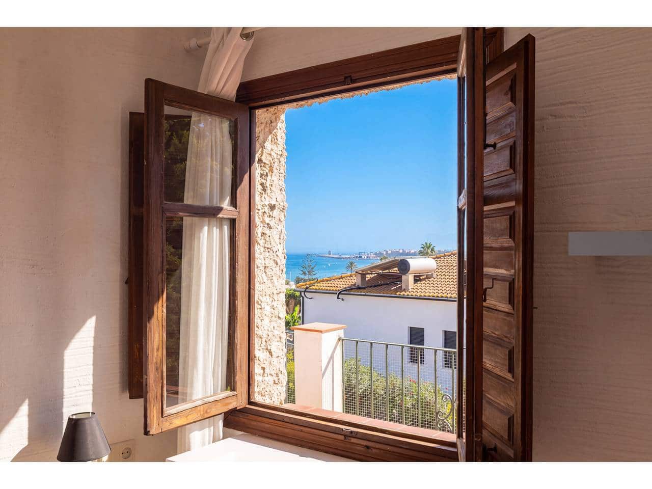 6 soverom Villa til salgs i Torreguadiaro - € 750 000 (Ref: 10074758)