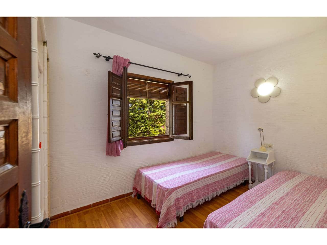 6 soverom Villa til salgs i Torreguadiaro - € 750 000 (Ref: 10074758)