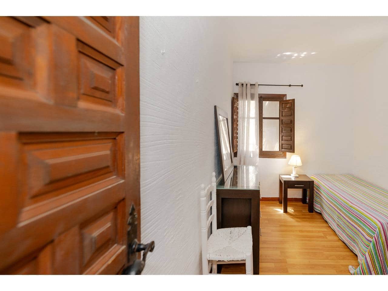 6 soverom Villa til salgs i Torreguadiaro - € 750 000 (Ref: 10074758)