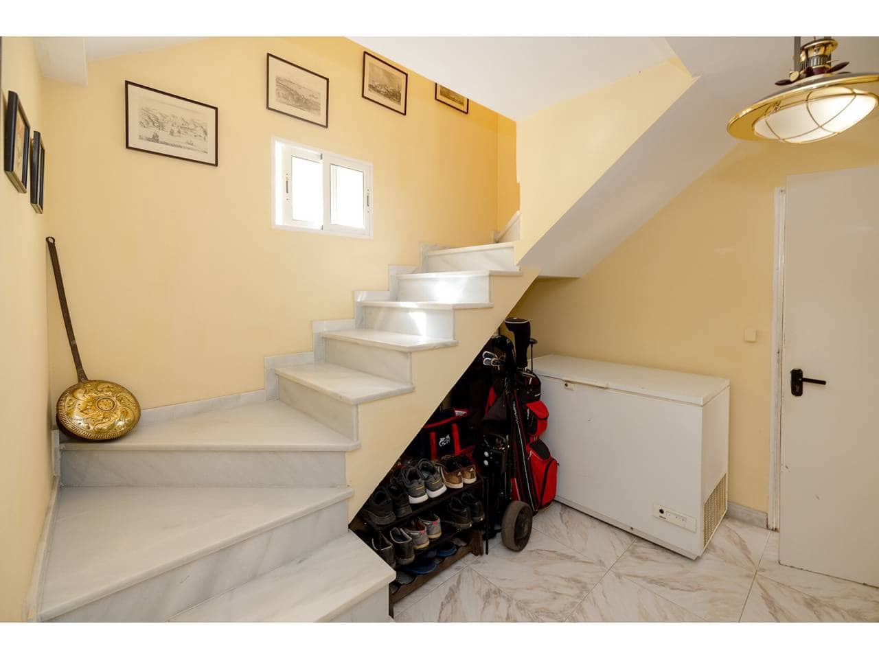 4 sovrum Villa till salu i Algeciras med pool garage - 610 000 € (Ref: 10077539)