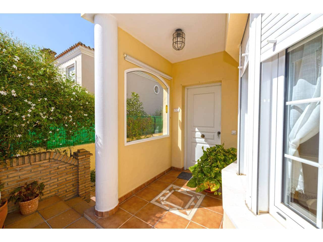 4 sovrum Villa till salu i Algeciras med pool garage - 610 000 € (Ref: 10077539)