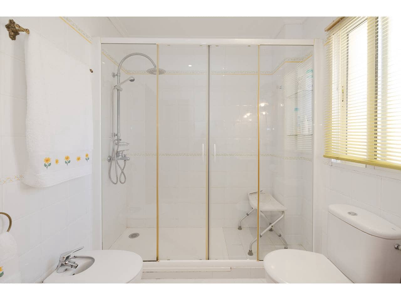 4 sovrum Villa till salu i Algeciras med pool garage - 610 000 € (Ref: 10077539)