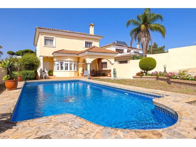 4 soverom Villa til salgs i Algeciras med svømmebasseng garasje - € 610 000 (Ref: 10077539)