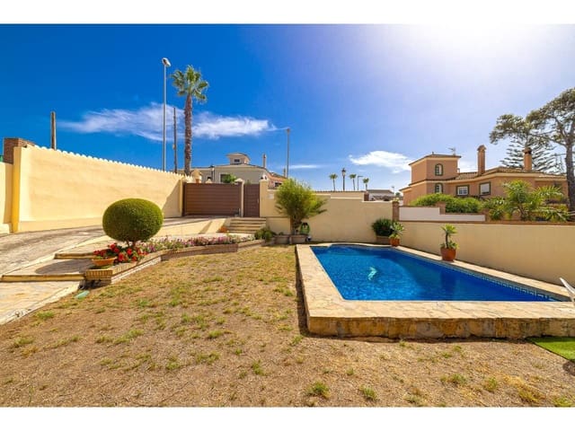 4 soverom Villa til salgs i Algeciras med svømmebasseng garasje - € 610 000 (Ref: 10077539)