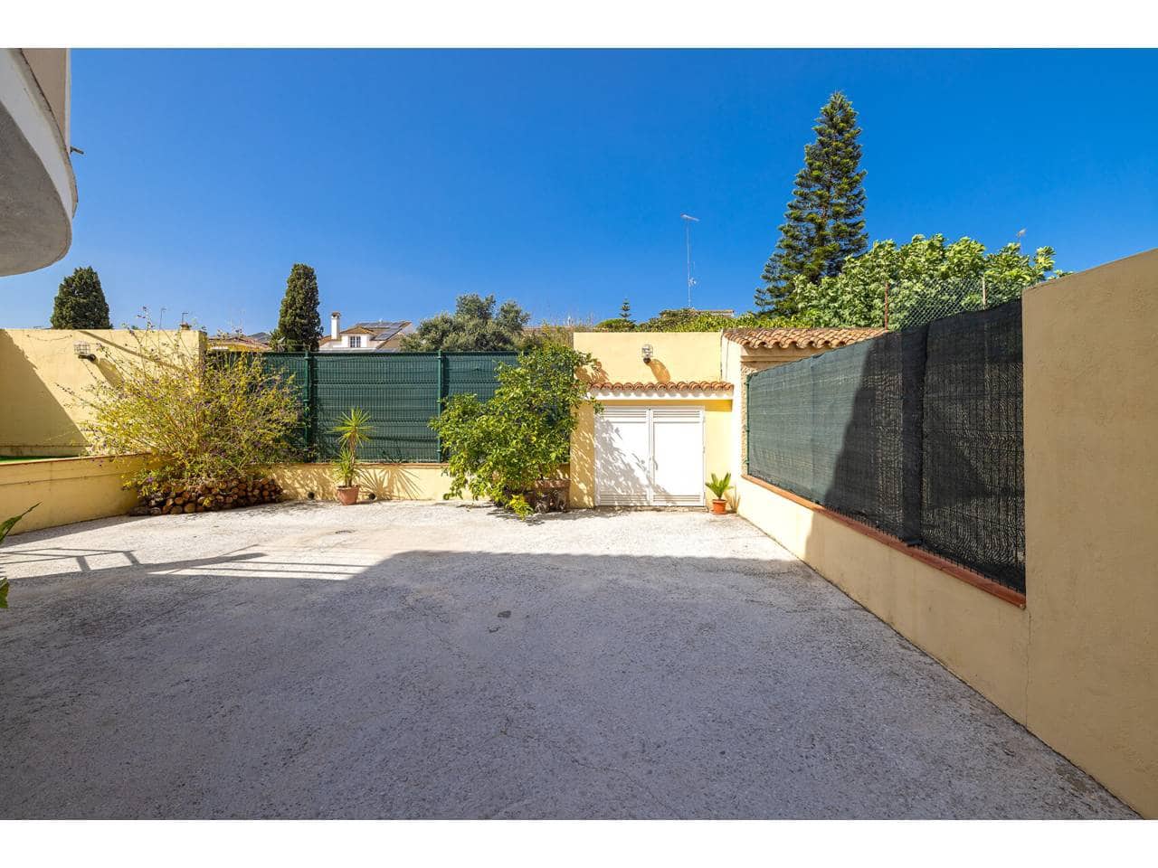 4 sovrum Villa till salu i Algeciras med pool garage - 610 000 € (Ref: 10077539)
