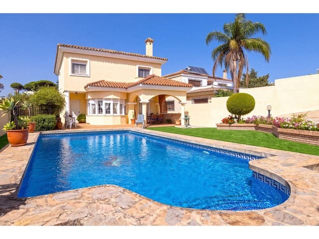 4 camera da letto Villa in vendita in Algeciras con piscina garage - 610.000 € (Rif: 10077539)