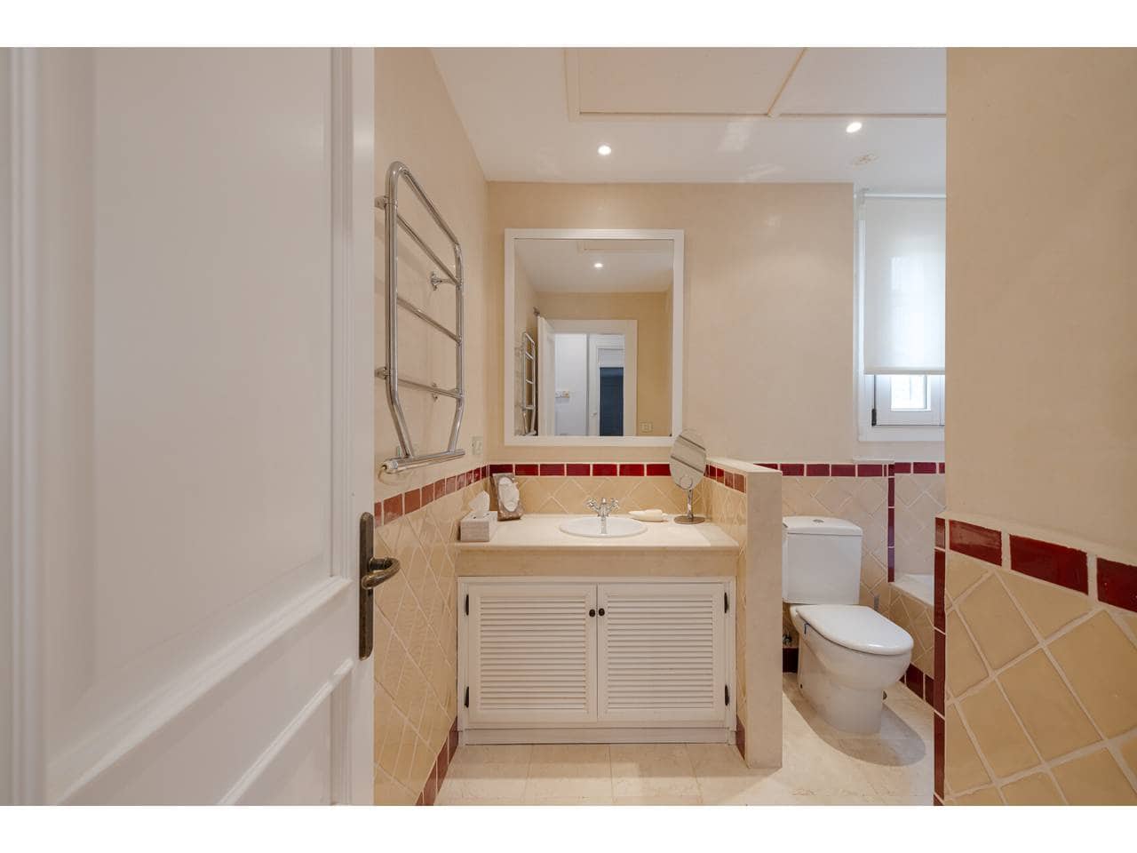 6 slaapkamer Villa te koop in Sotogrande met zwembad garage - € 1.300.000 (Ref: 10077540)