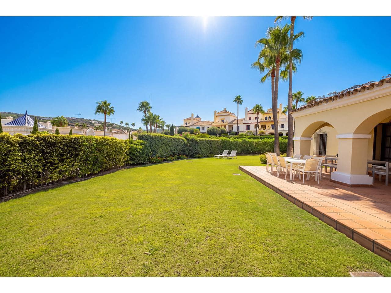 6 slaapkamer Villa te koop in Sotogrande met zwembad garage - € 1.300.000 (Ref: 10077540)