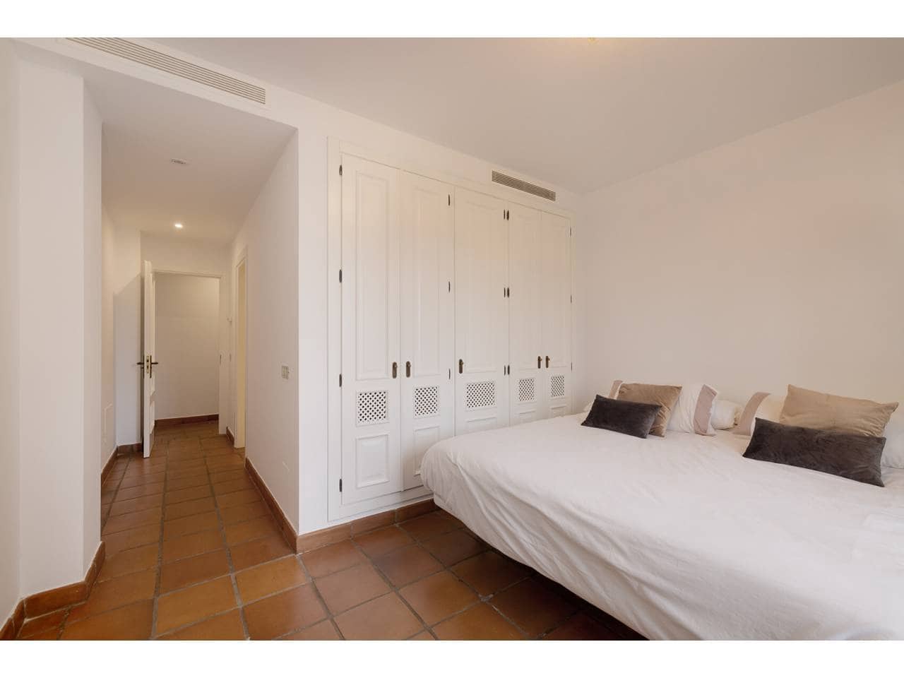 6 slaapkamer Villa te koop in Sotogrande met zwembad garage - € 1.300.000 (Ref: 10077540)