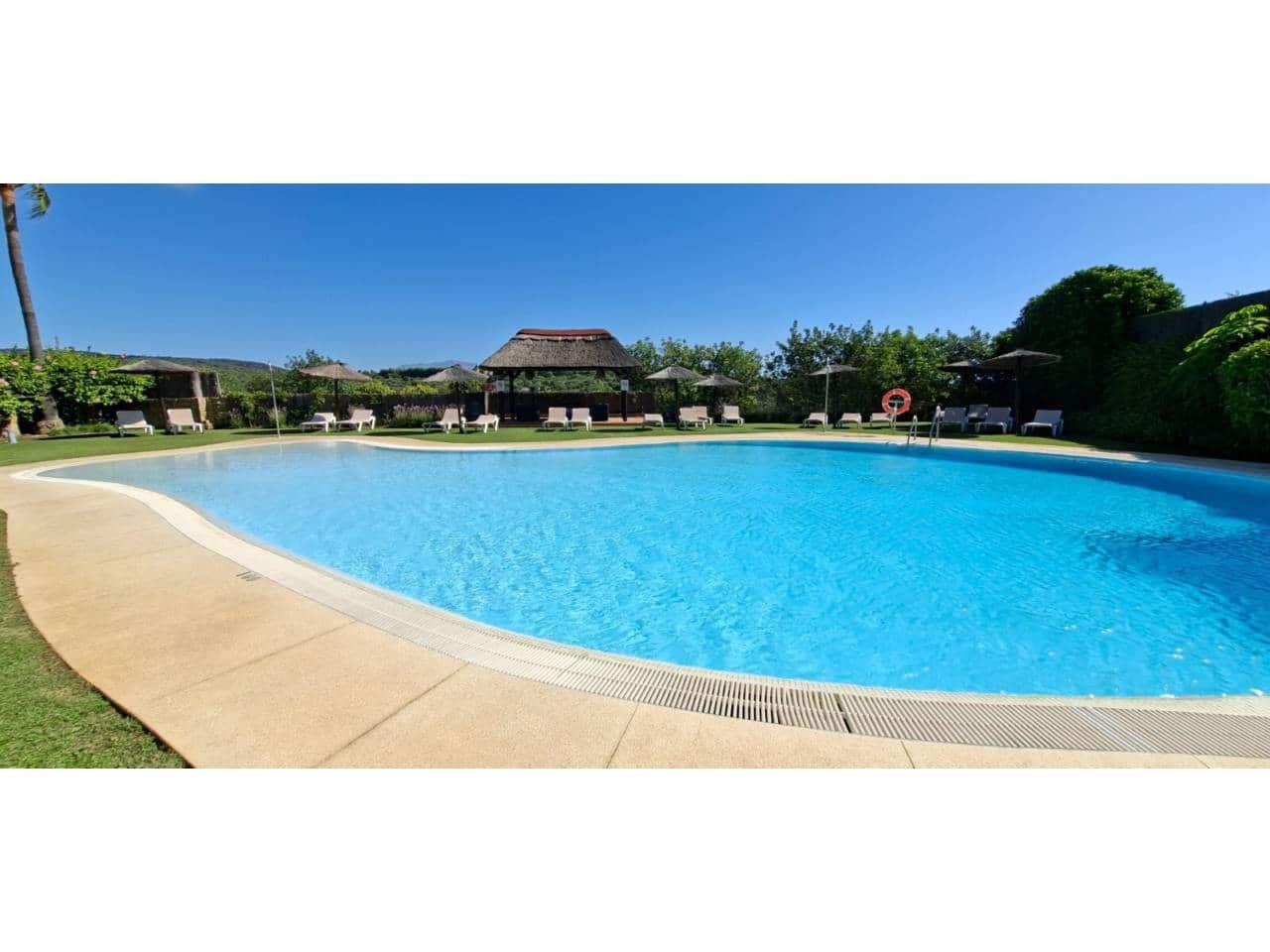 6 slaapkamer Villa te koop in Sotogrande met zwembad garage - € 1.300.000 (Ref: 10077540)