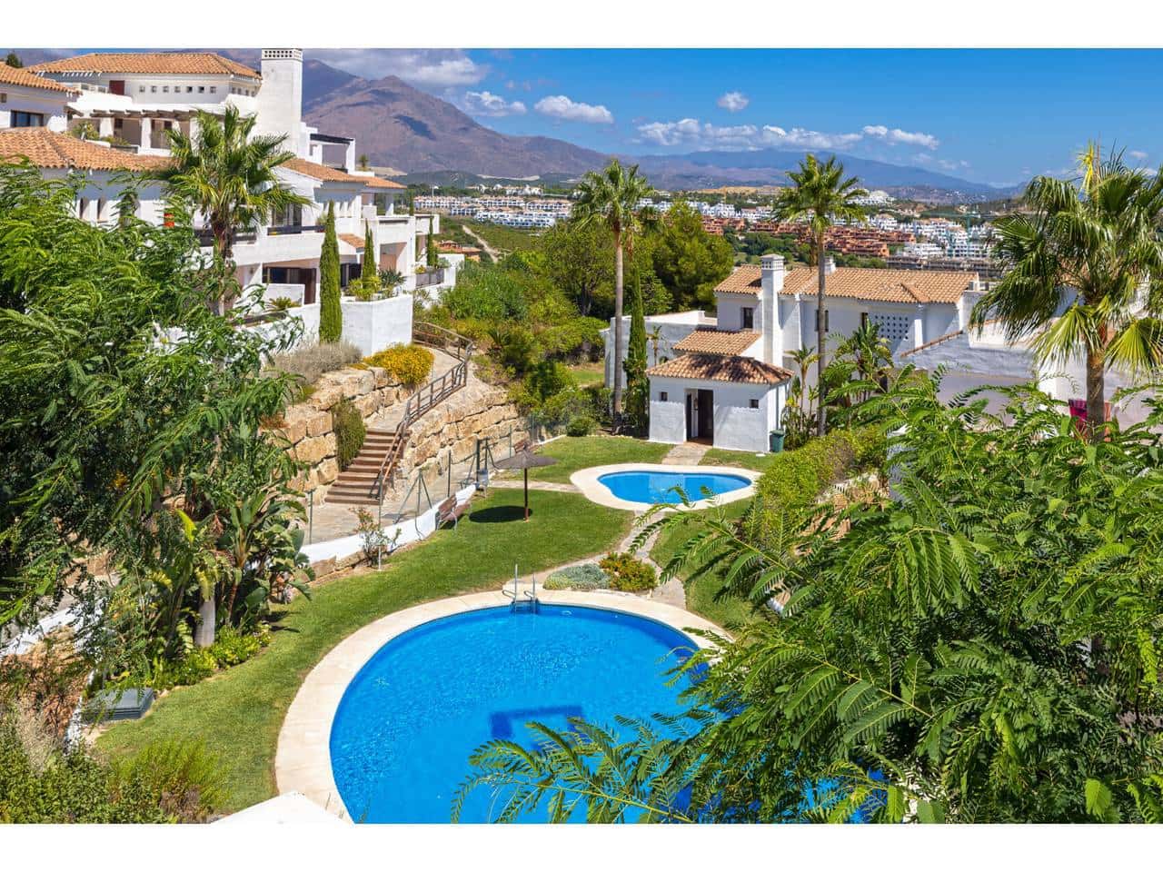 2 soverom Leilighet til salgs i Casares med svømmebasseng garasje - € 399 000 (Ref: 10080244)