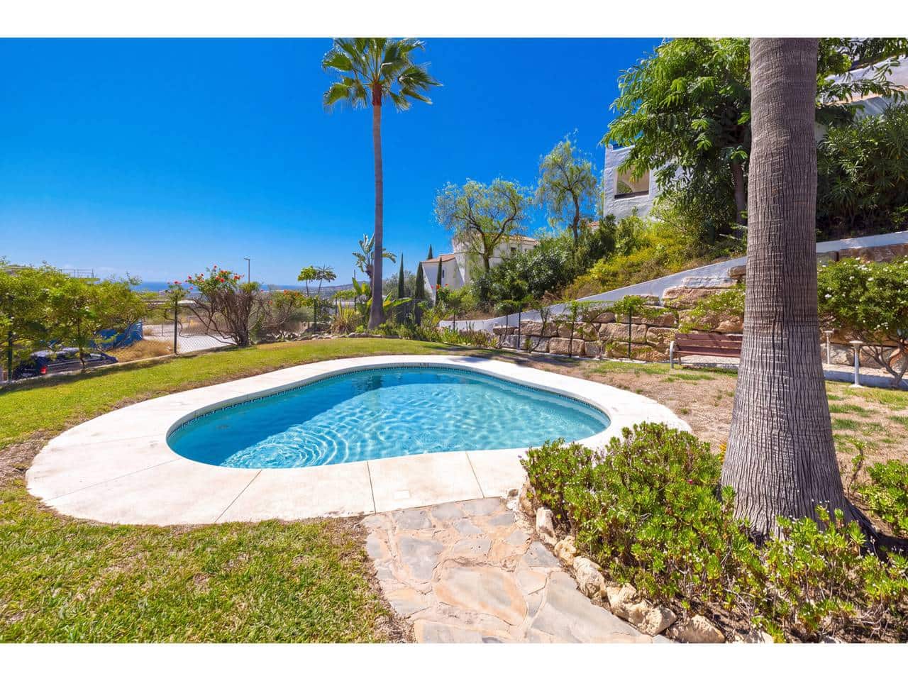 2 soverom Leilighet til salgs i Casares med svømmebasseng garasje - € 399 000 (Ref: 10080244)