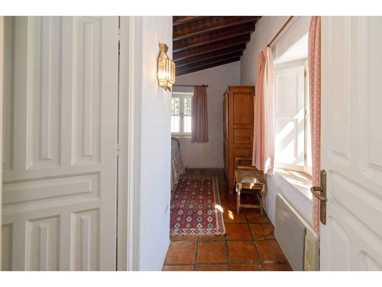 8 sypialnia Finka/Dom wiejski na sprzedaż w Gaucin z basenem garażem - 2 700 000 € (Ref: 10085372)