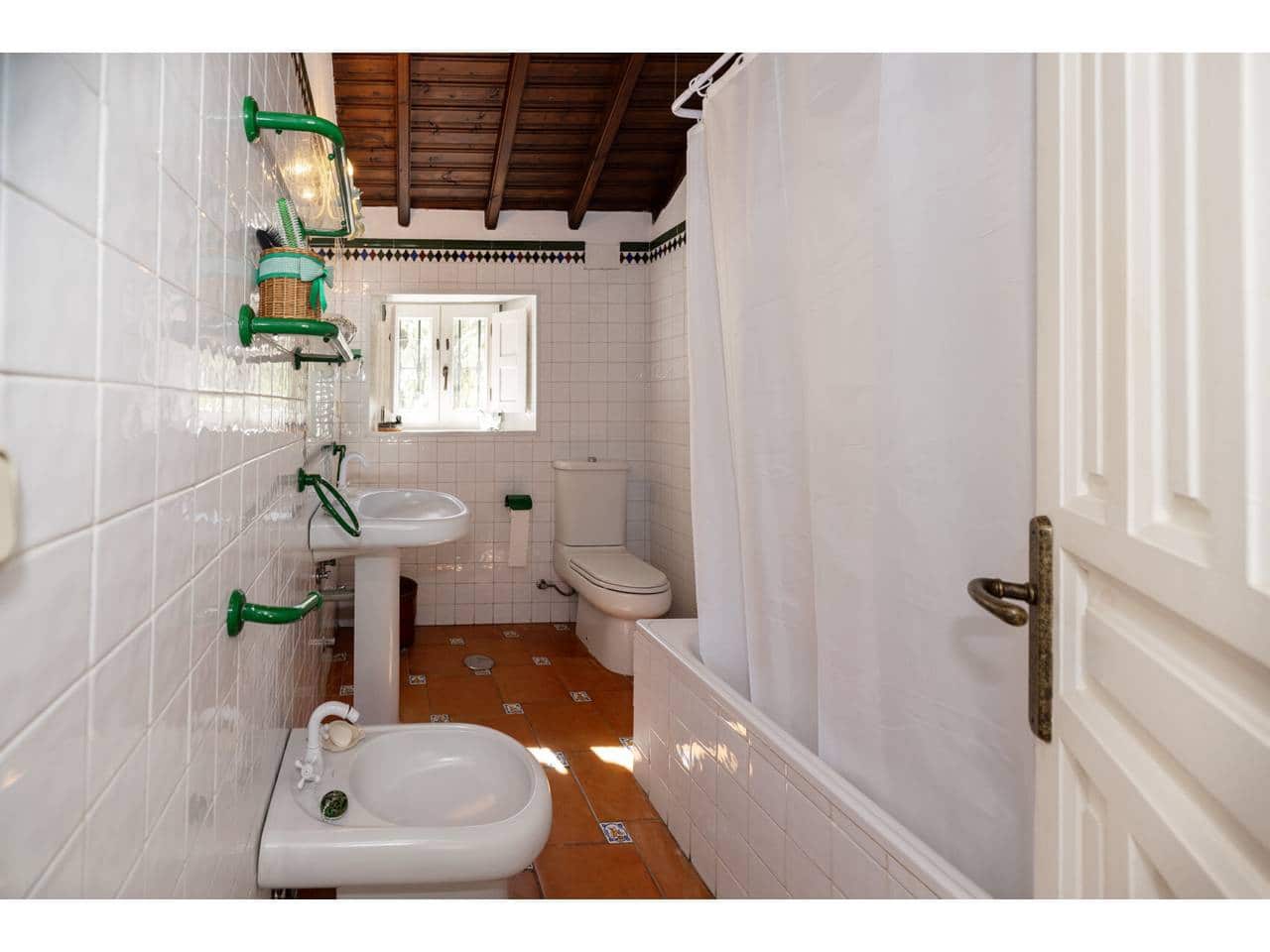 8 sypialnia Finka/Dom wiejski na sprzedaż w Gaucin z basenem garażem - 2 700 000 € (Ref: 10085372)