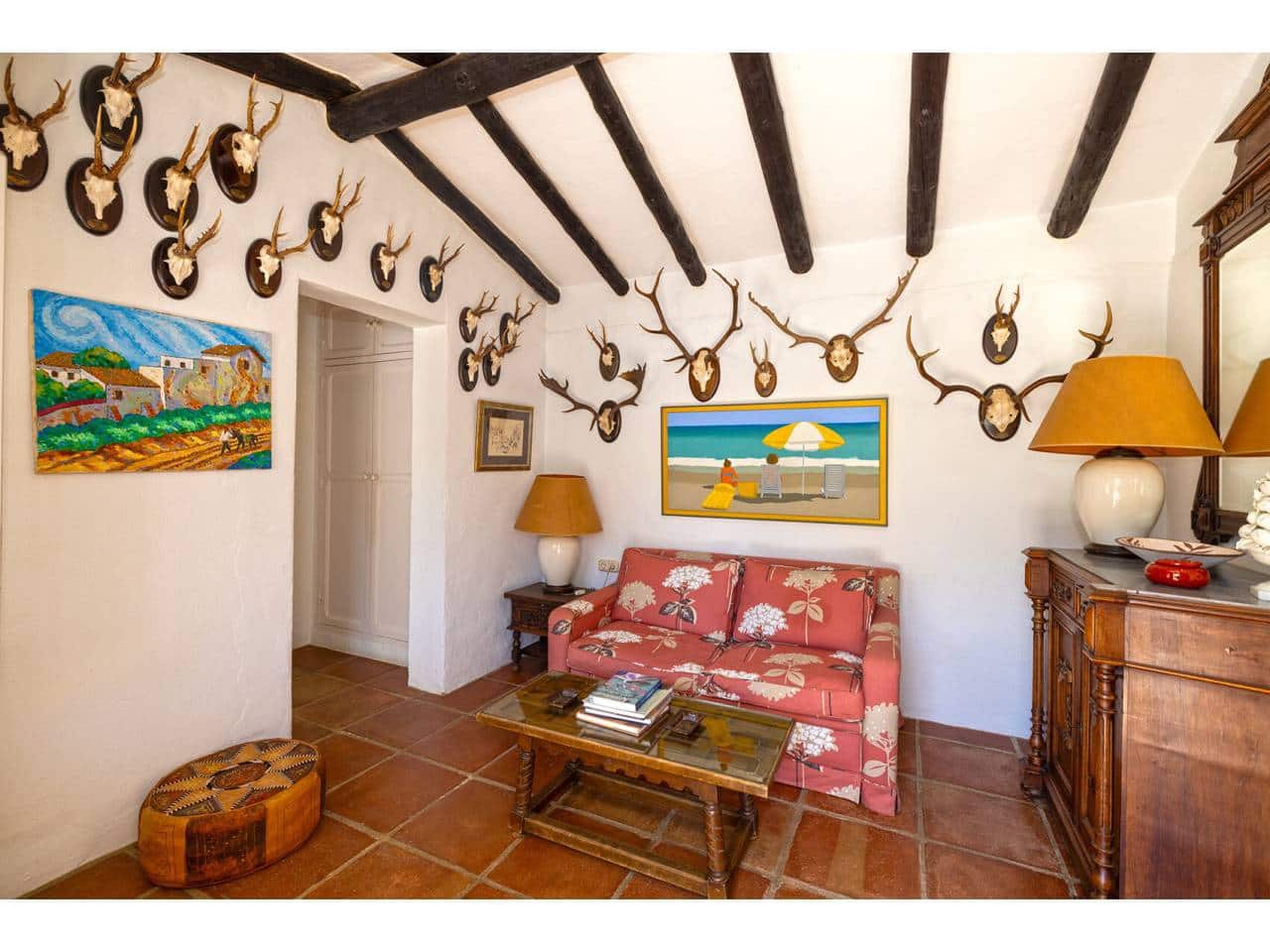 8 sypialnia Finka/Dom wiejski na sprzedaż w Gaucin z basenem garażem - 2 700 000 € (Ref: 10085372)