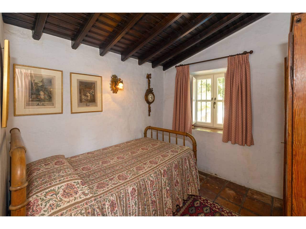 8 sypialnia Finka/Dom wiejski na sprzedaż w Gaucin z basenem garażem - 2 700 000 € (Ref: 10085372)