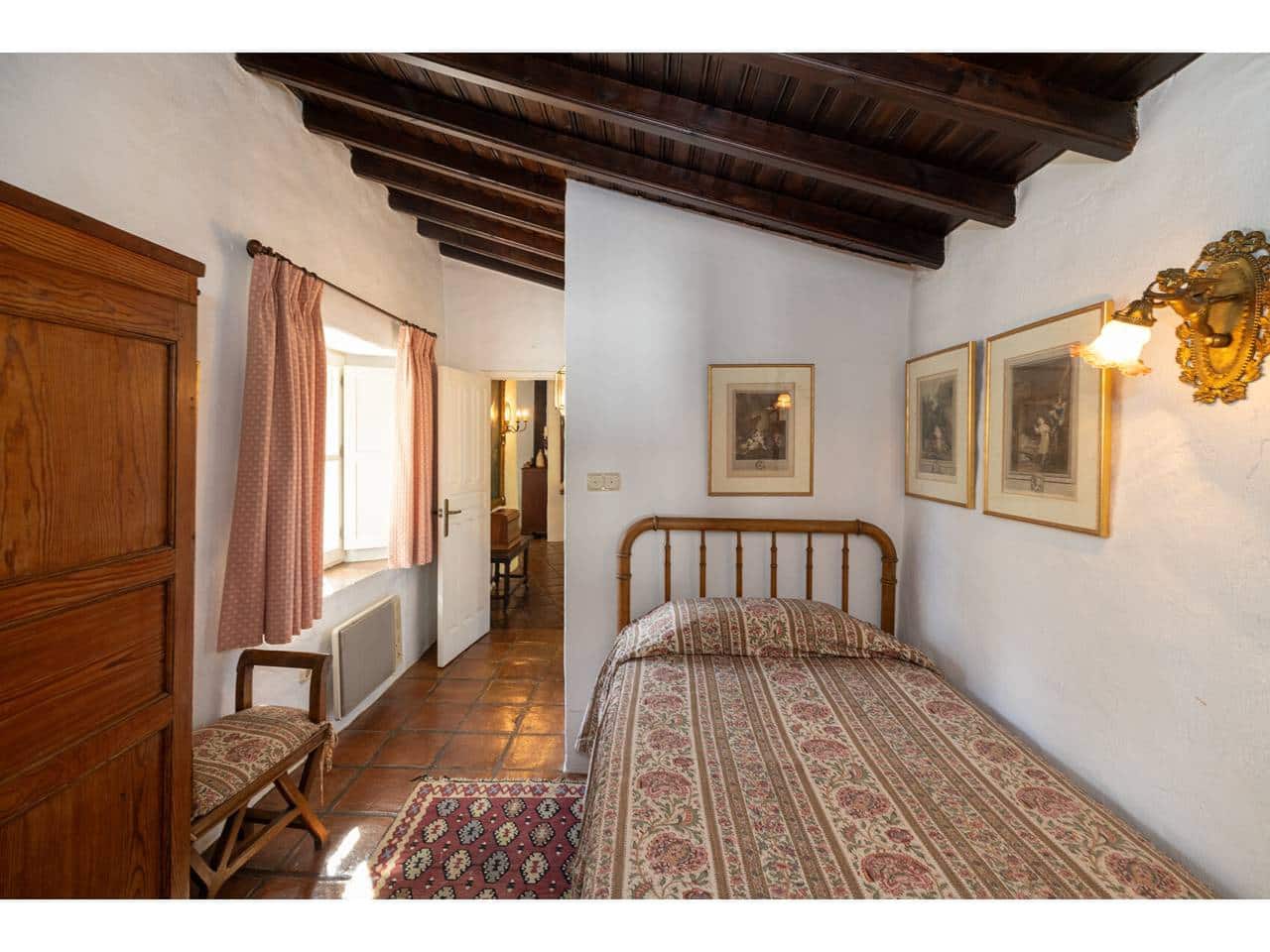 8 sypialnia Finka/Dom wiejski na sprzedaż w Gaucin z basenem garażem - 2 700 000 € (Ref: 10085372)